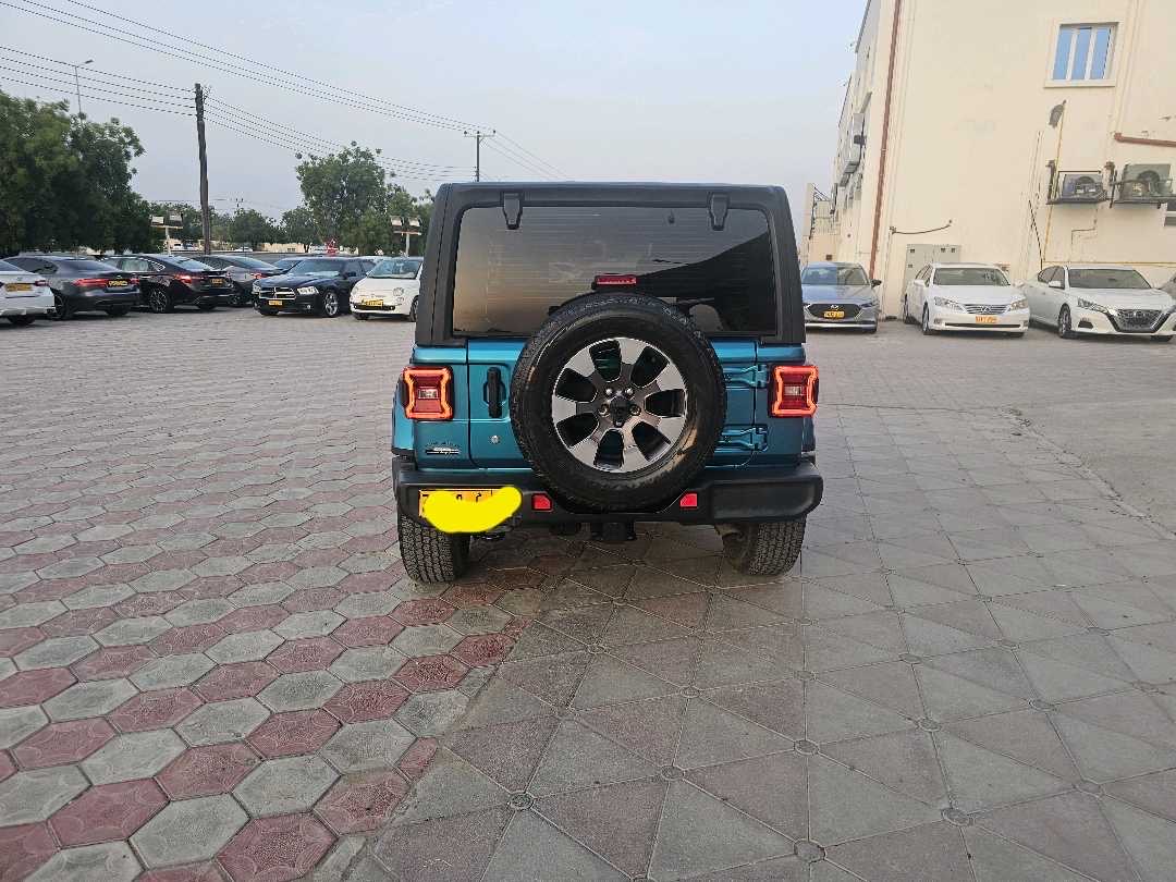 2019 Jeep Wrangler Sahara thumbnail 3