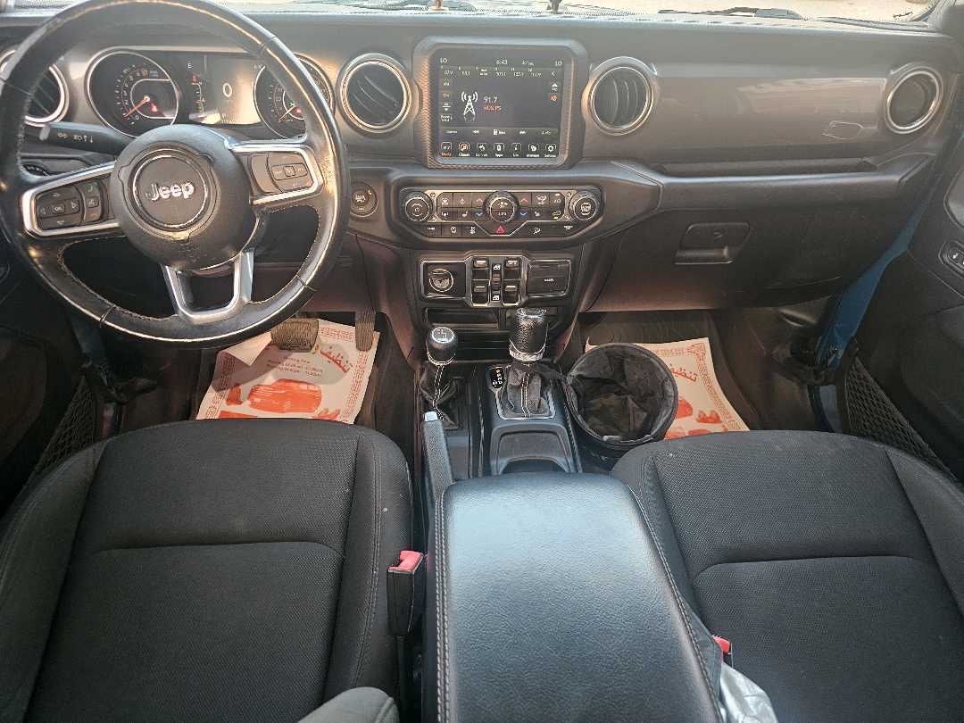 2019 Jeep Wrangler Sahara thumbnail 5