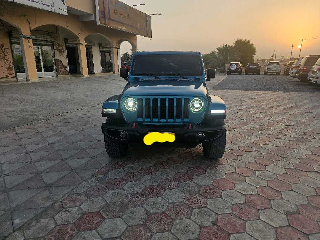 2019 Jeep Wrangler Sahara thumbnail 10
