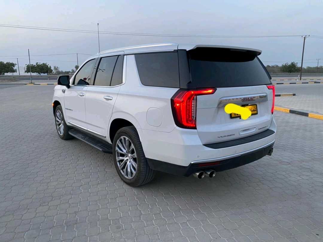2022 GMC Yukon Denali thumbnail 7