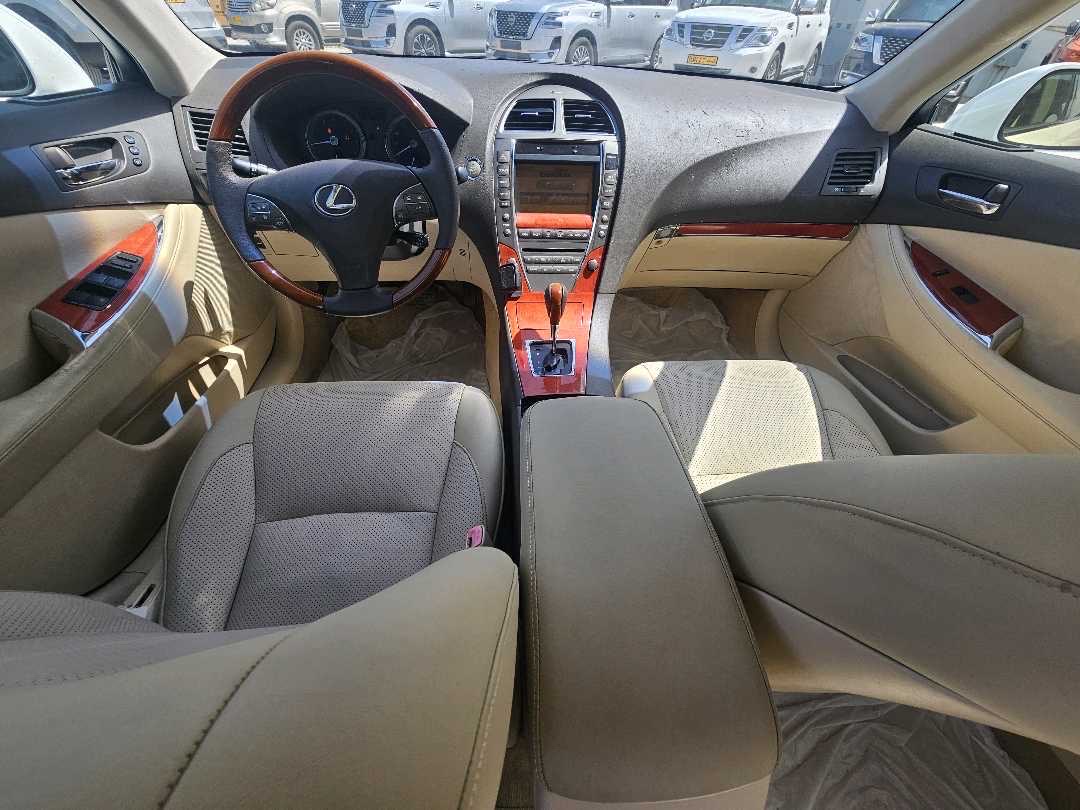 2012 Lexus ES 350 thumbnail 4
