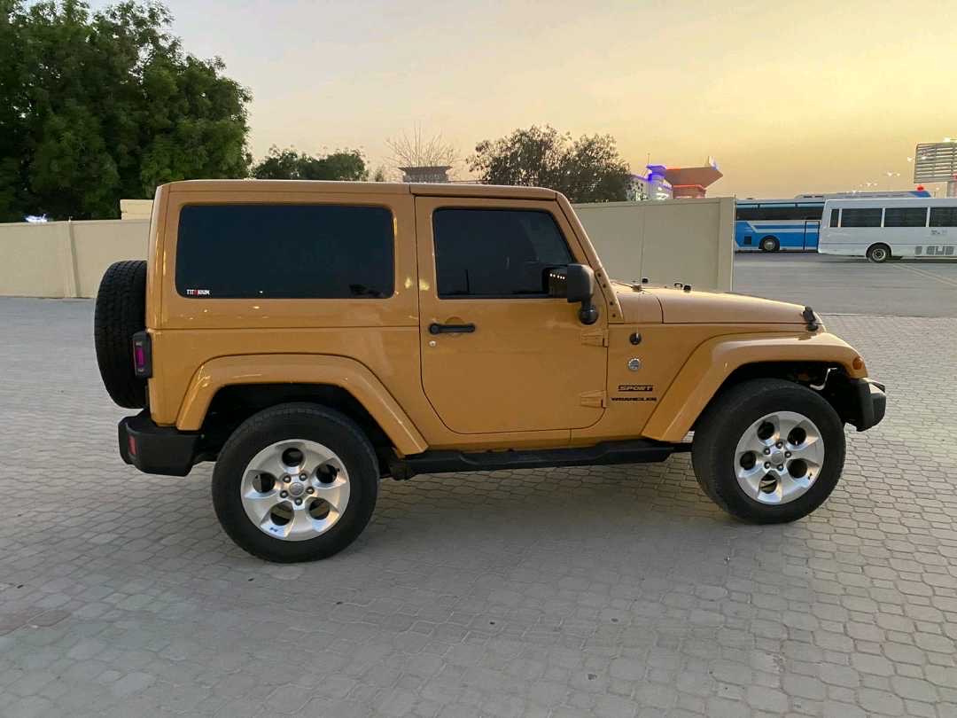 2014 Jeep Wrangler Sahara thumbnail 6