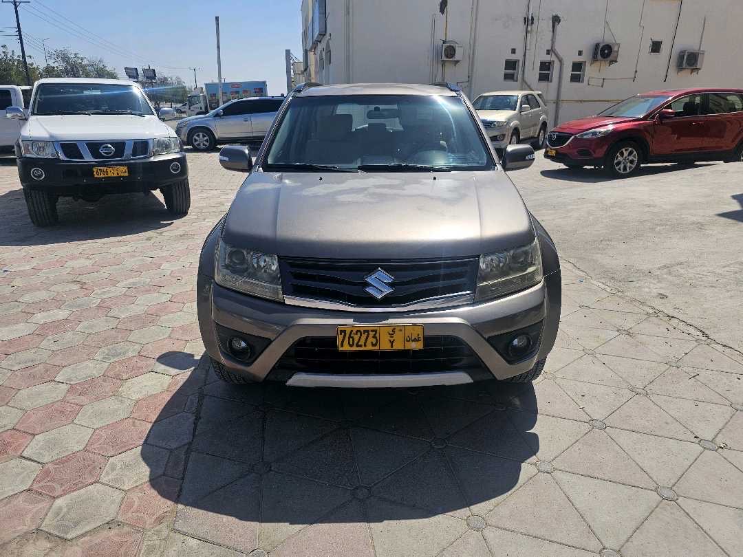 2018 Suzuki Vitara Sahara thumbnail 2