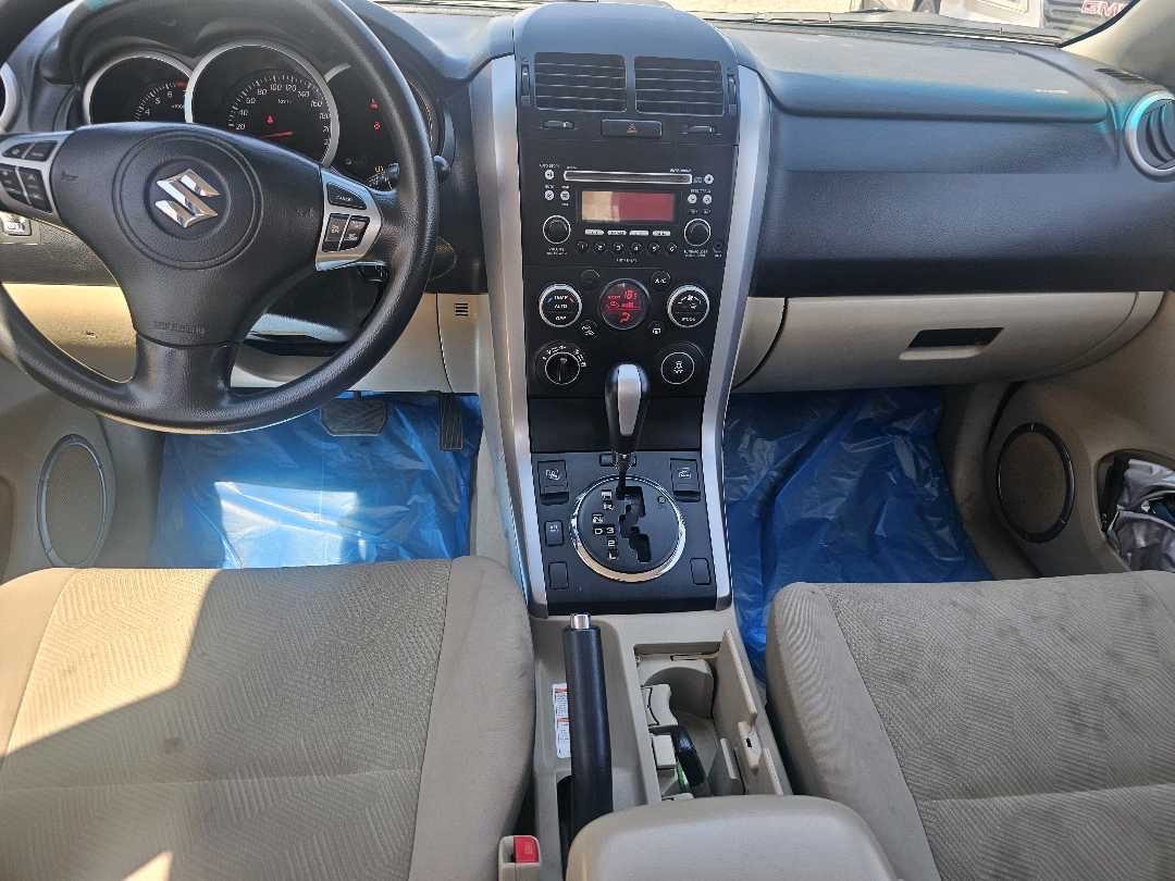 2018 Suzuki Vitara Sahara thumbnail 3