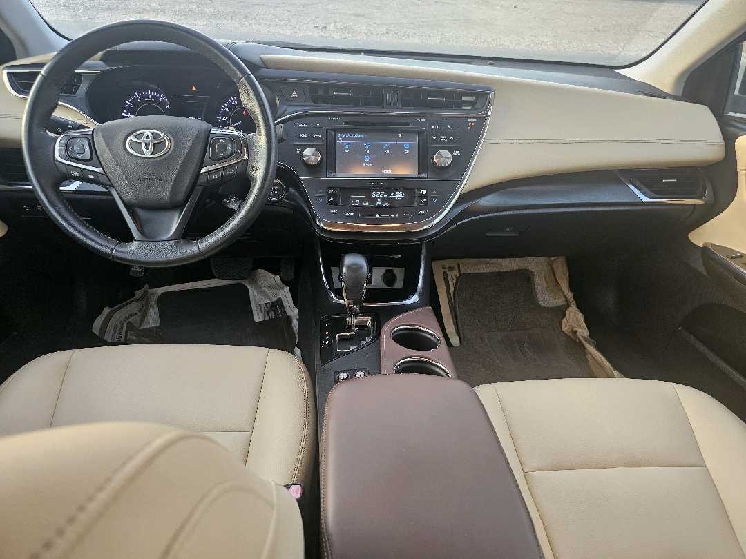 2018 Toyota Avalon XLE thumbnail 3