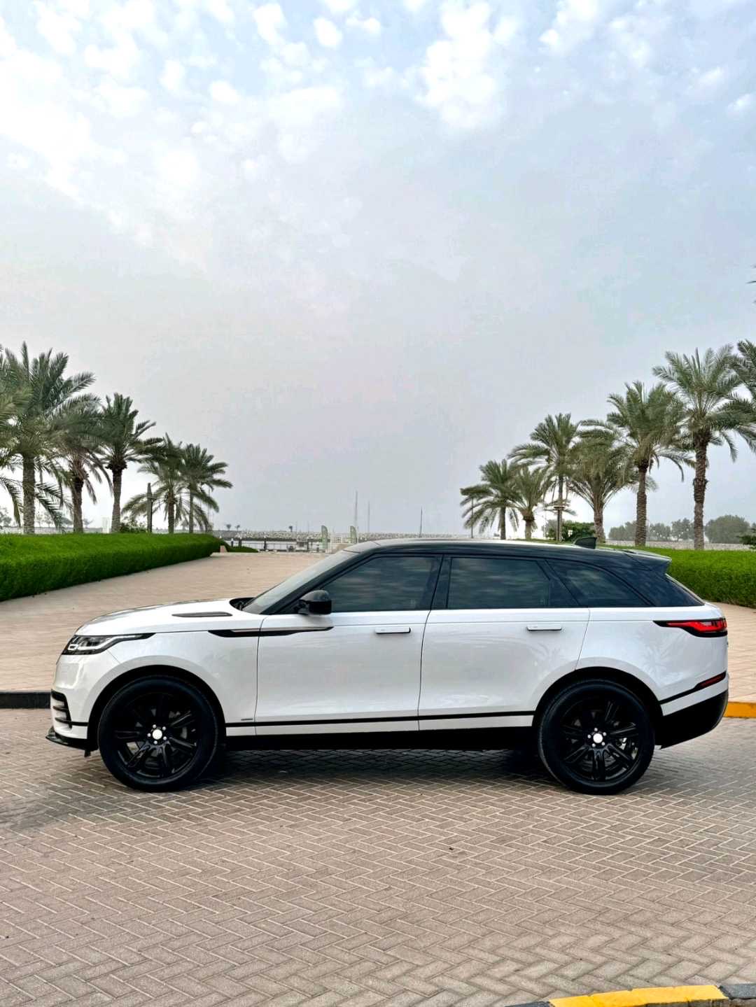2020 Land Rover Range Rover Velar S thumbnail 9