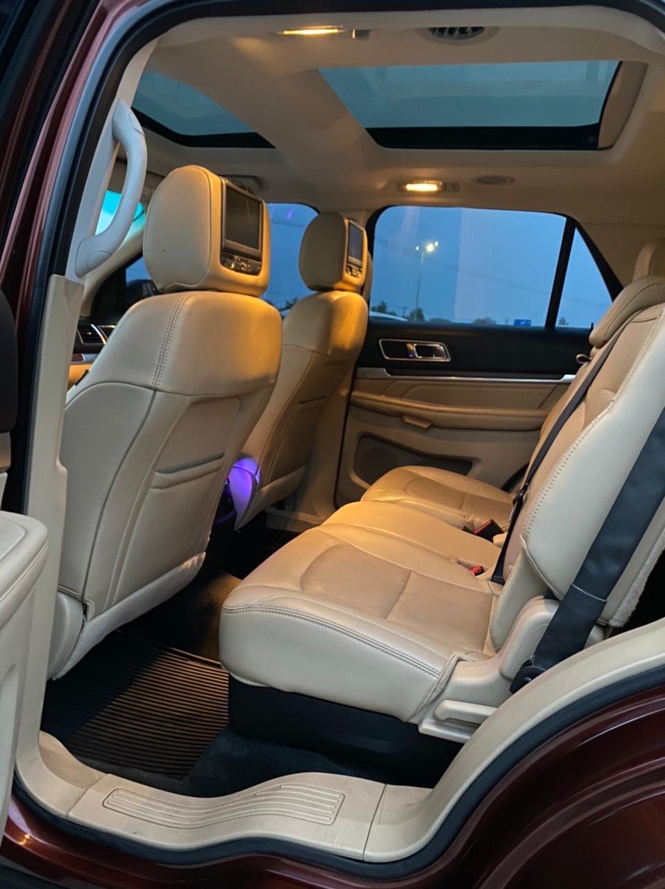 2016 Ford Explorer S thumbnail 2