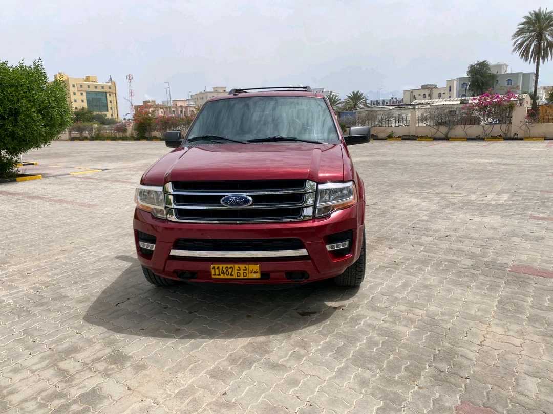 2017 Ford Expedition S thumbnail 6