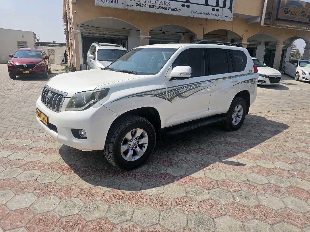 2011 Toyota Prado VXR thumbnail 4
