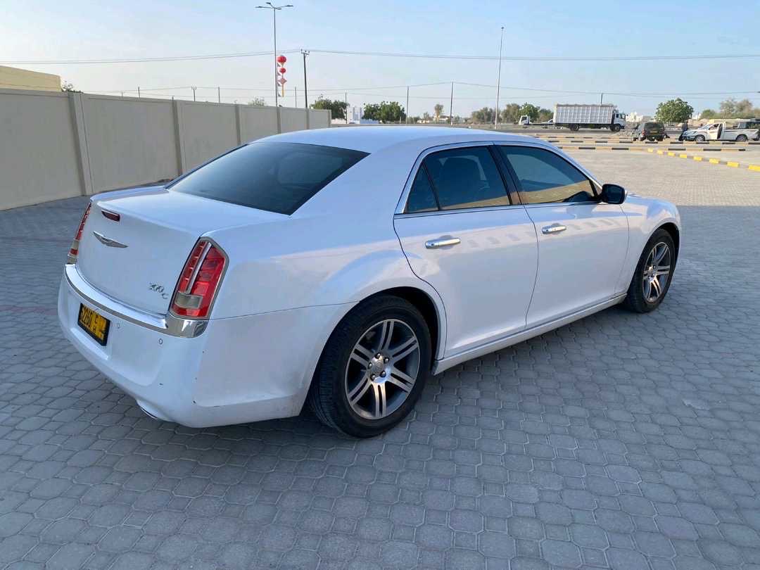2014 Chrysler 300 VXR thumbnail 8