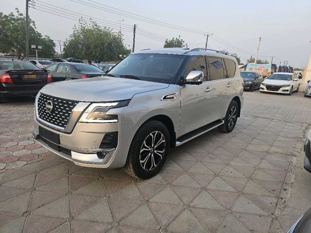 2019 Nissan Armada SV thumbnail 7