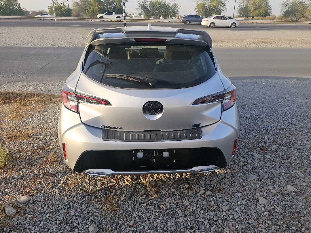 2022 Toyota Corolla SE thumbnail 6