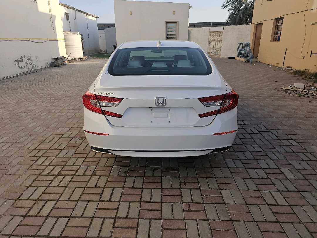 2020 Honda Accord EX-L thumbnail 3