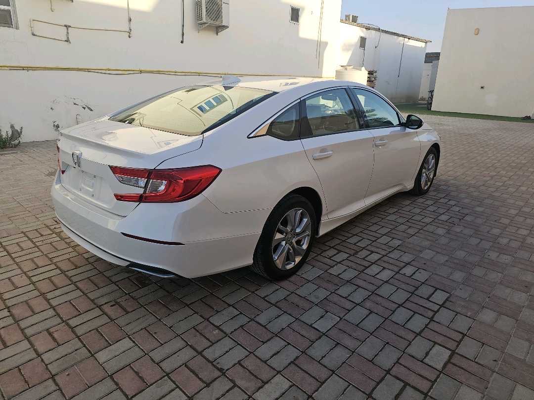 2020 Honda Accord EX-L thumbnail 6