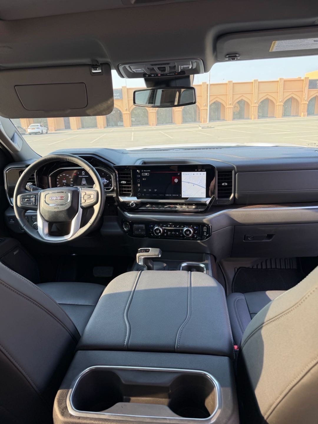 2025 GMC Sierra SLT thumbnail 21