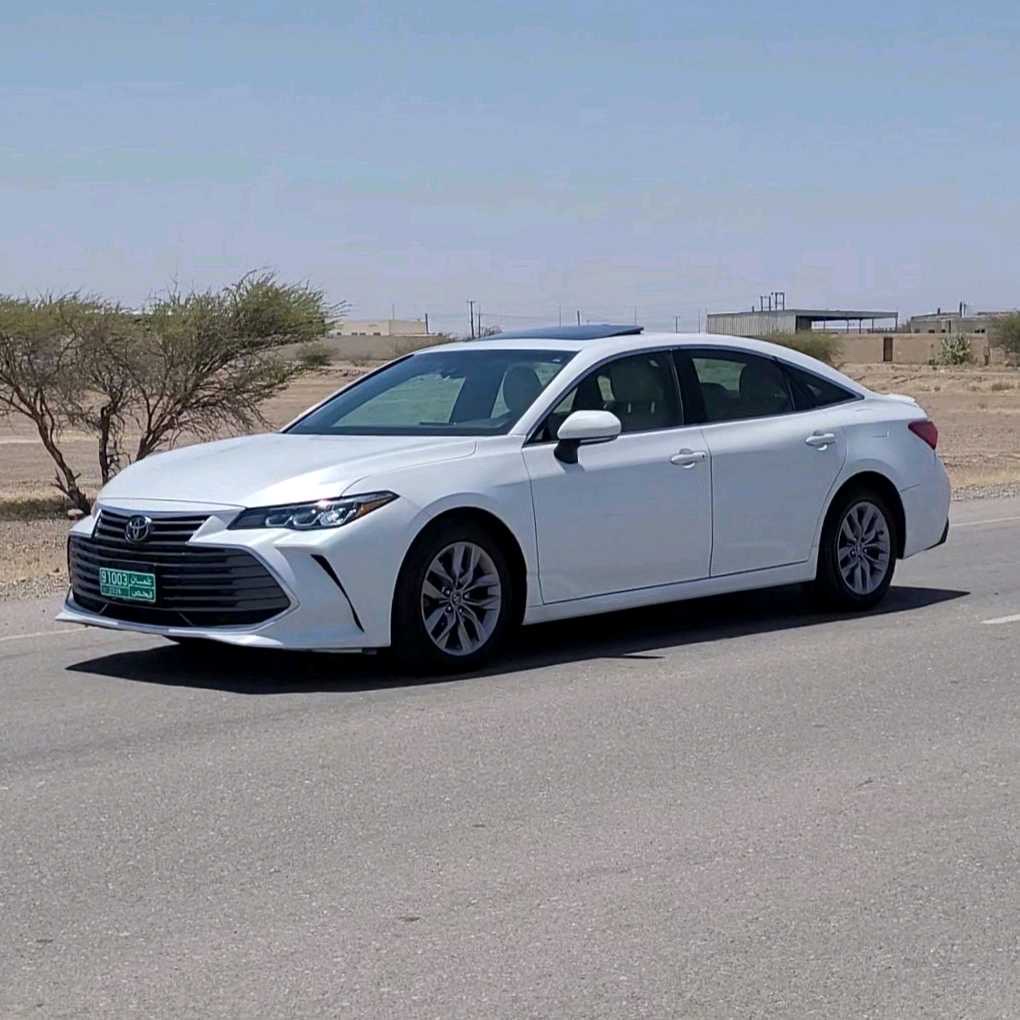 2019 Toyota Avalon XLE thumbnail 8