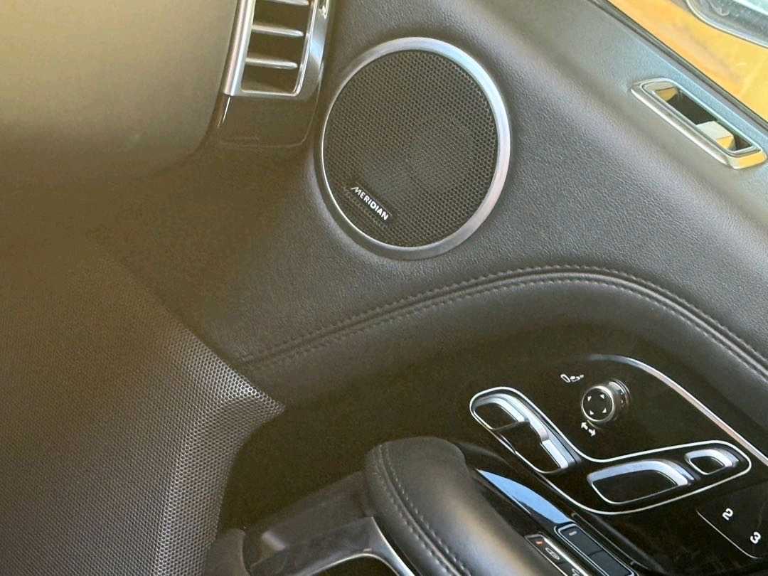 2018 Land Rover Range Rover Vogue thumbnail 5