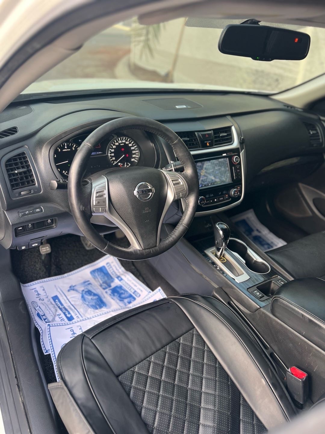 2018 Nissan Altima SL thumbnail 11
