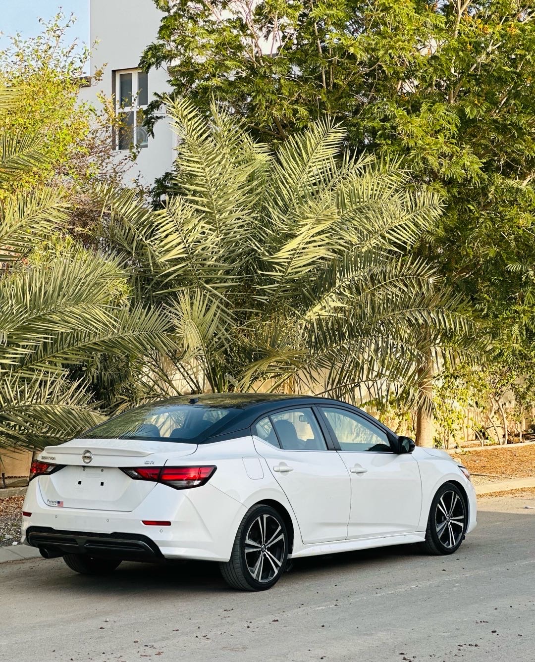2020 Nissan Sentra SR thumbnail 4