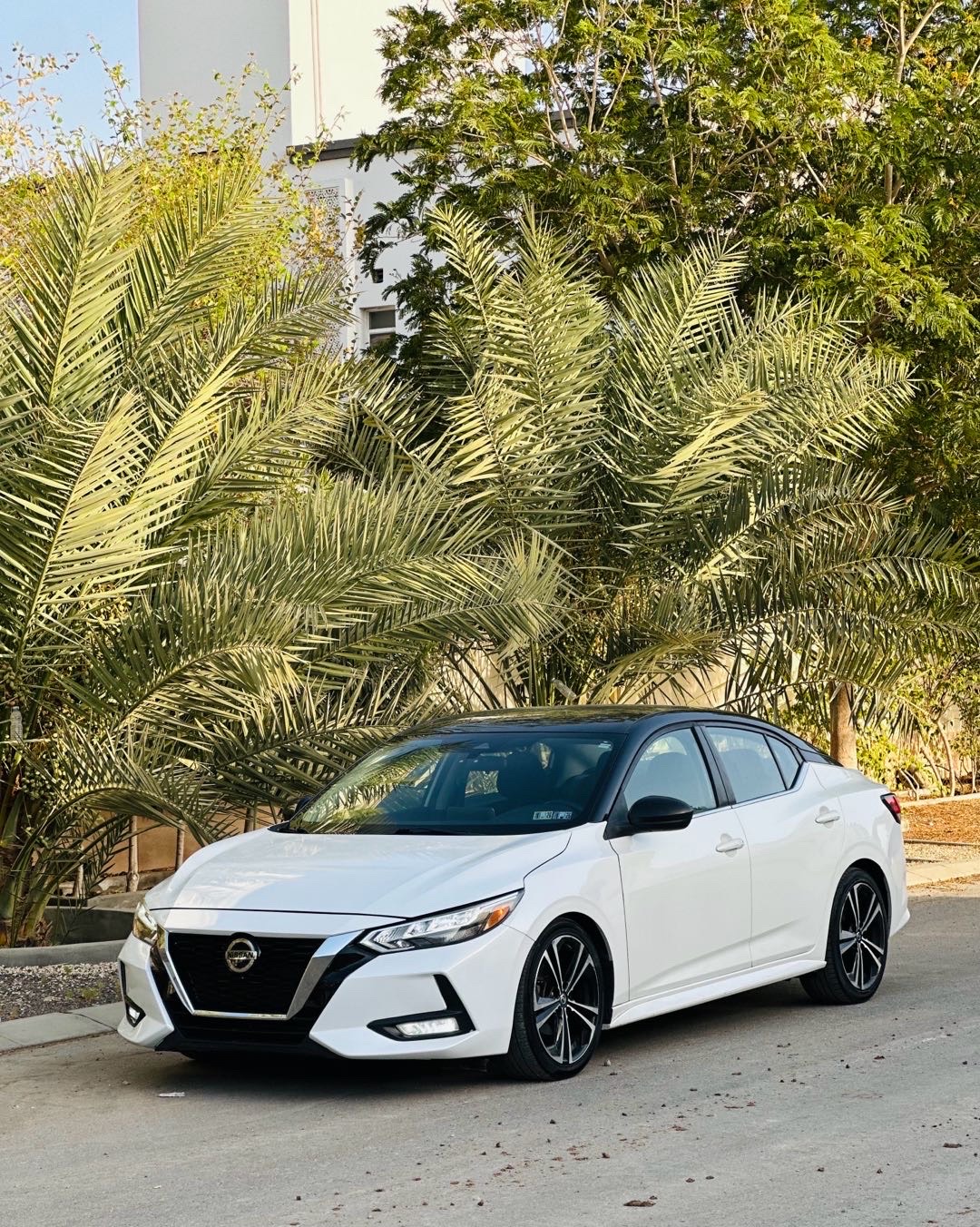 2020 Nissan Sentra SR thumbnail 8