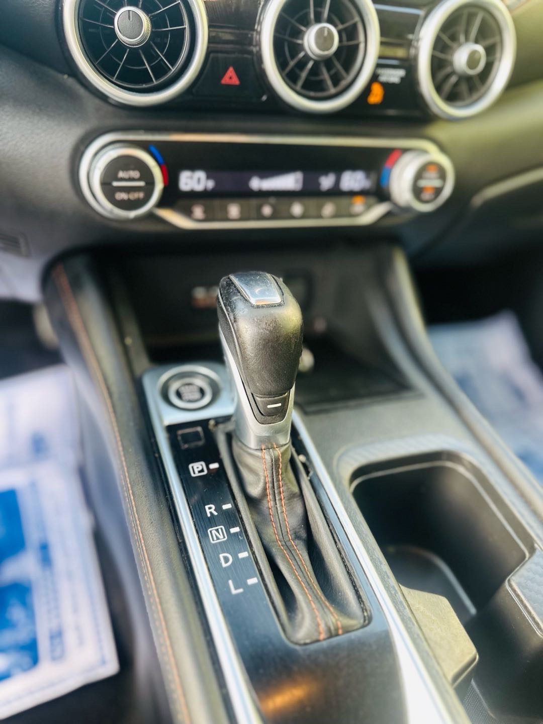 2020 Nissan Sentra SR thumbnail 17
