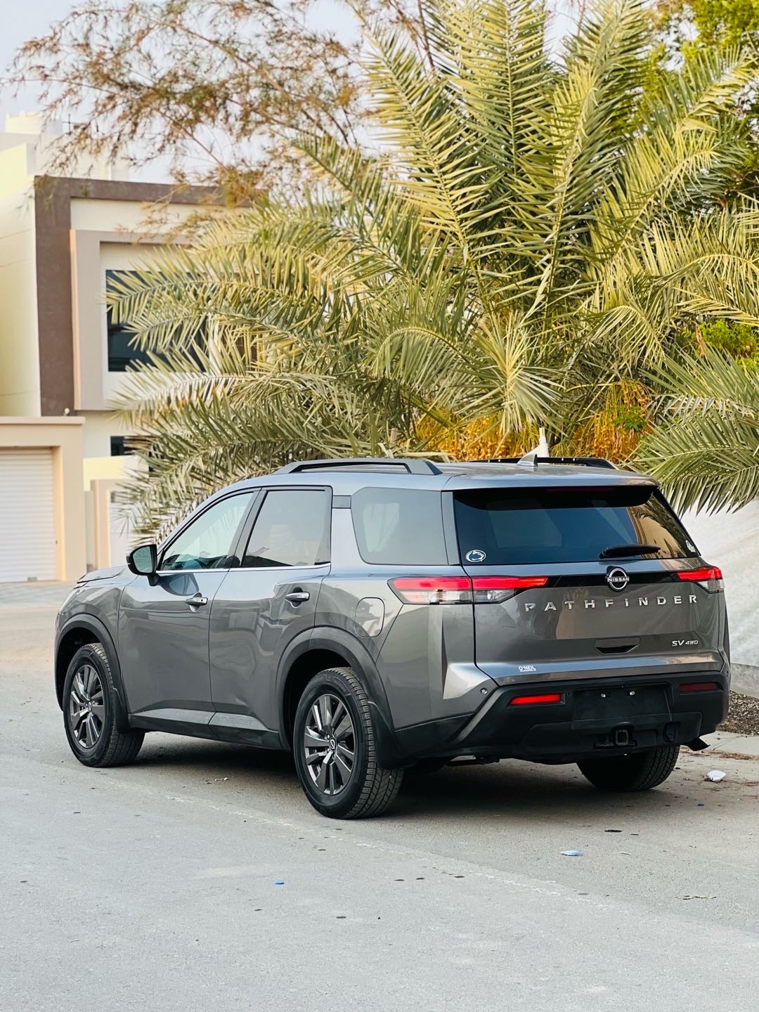 2022 Nissan Pathfinder SV thumbnail 3