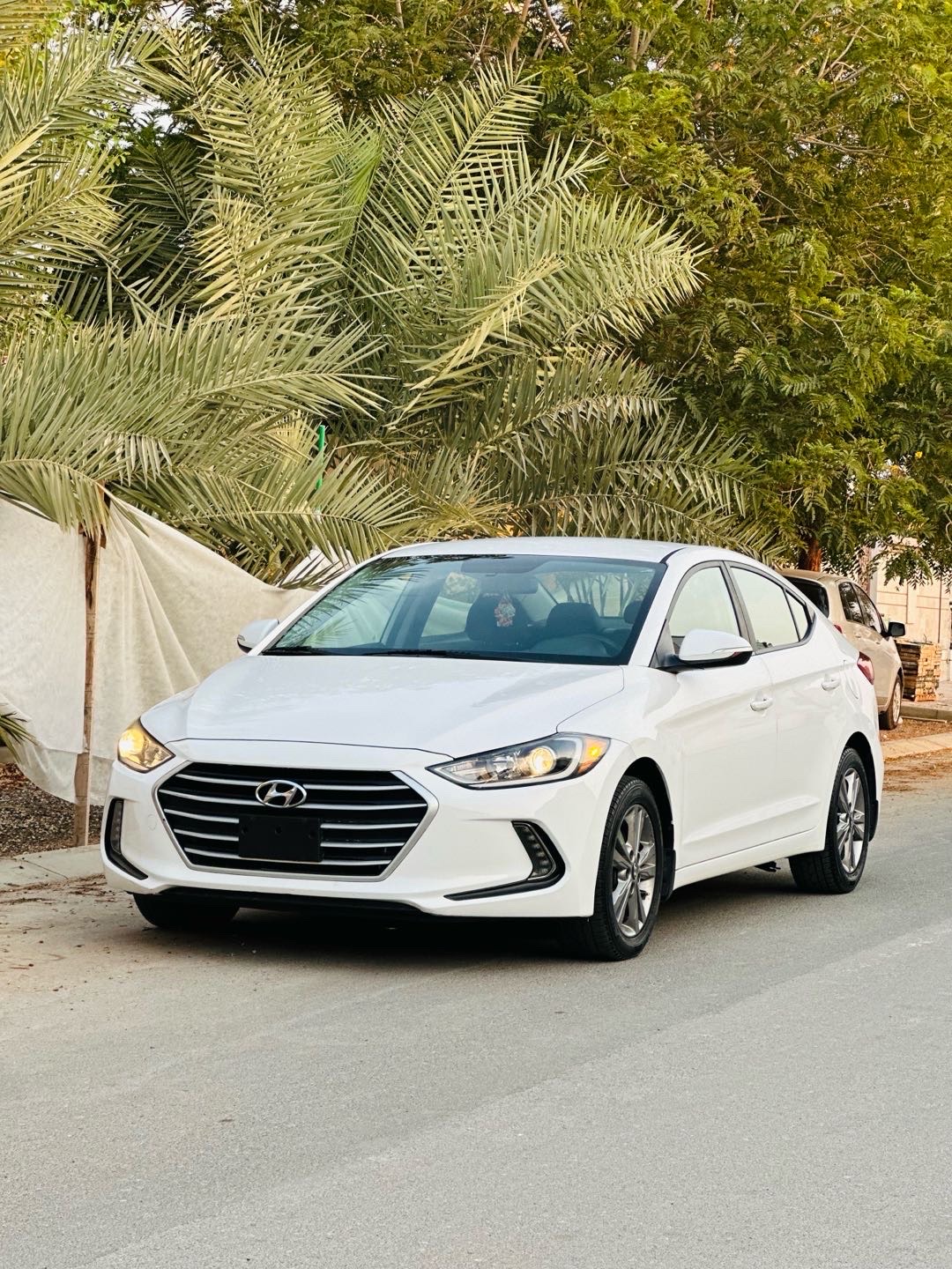 2018 Hyundai Elantra SEL Convenience thumbnail 2