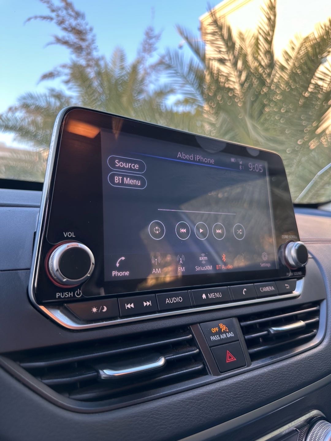 2020 Nissan Altima SR thumbnail 18