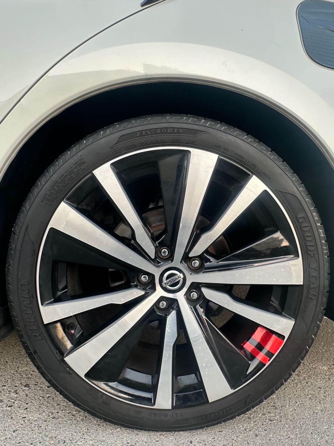 2020 Nissan Altima SR thumbnail 27