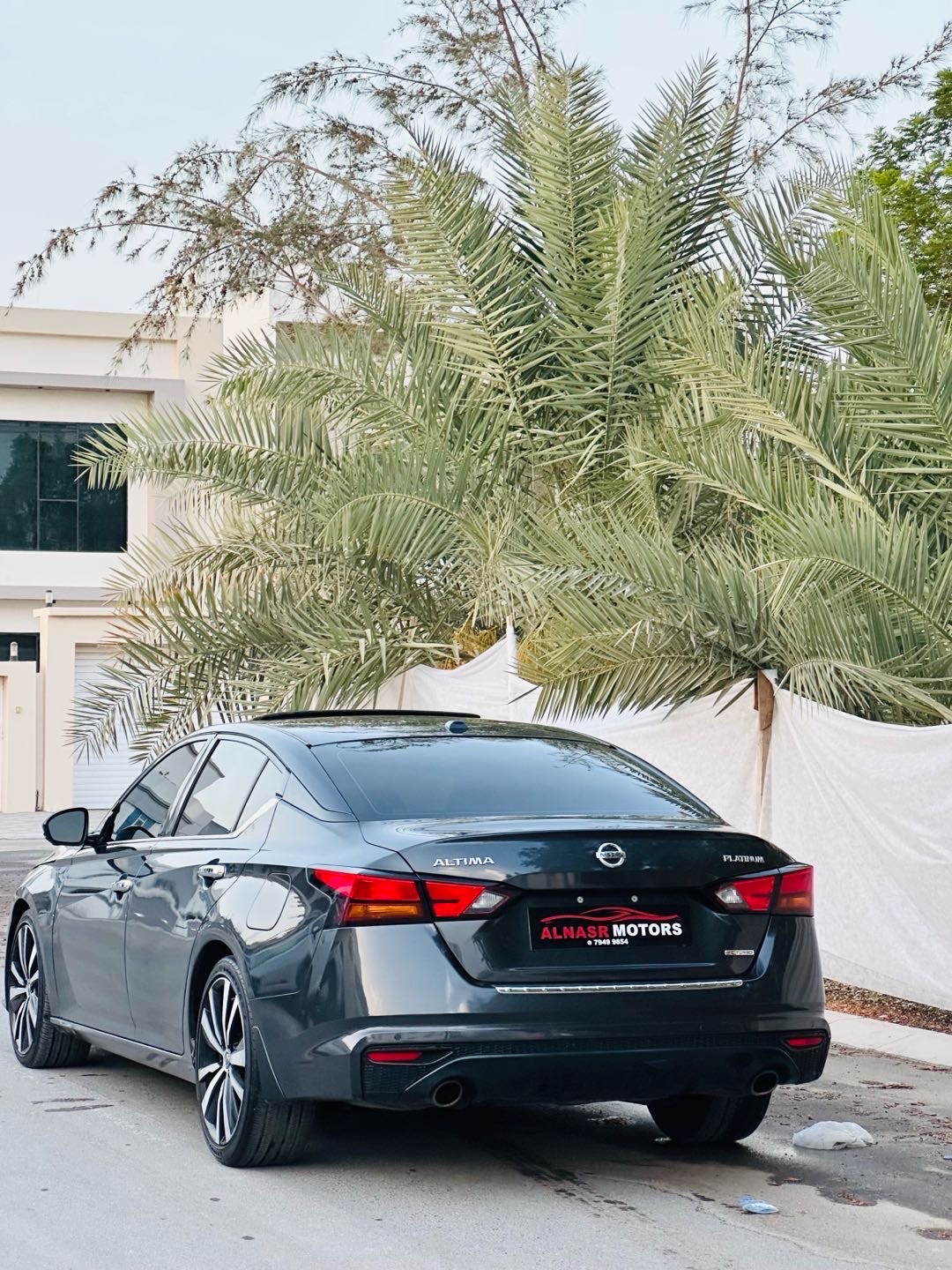 2020 Nissan Altima Platinum thumbnail 5