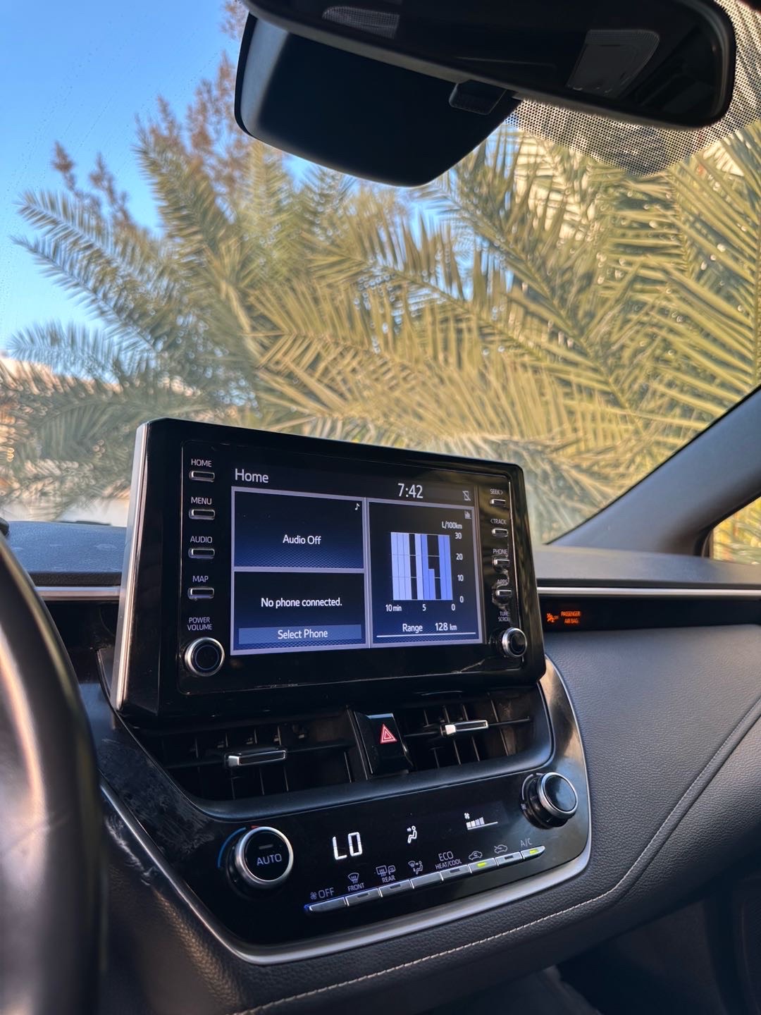 2019 Toyota Corolla SE thumbnail 13