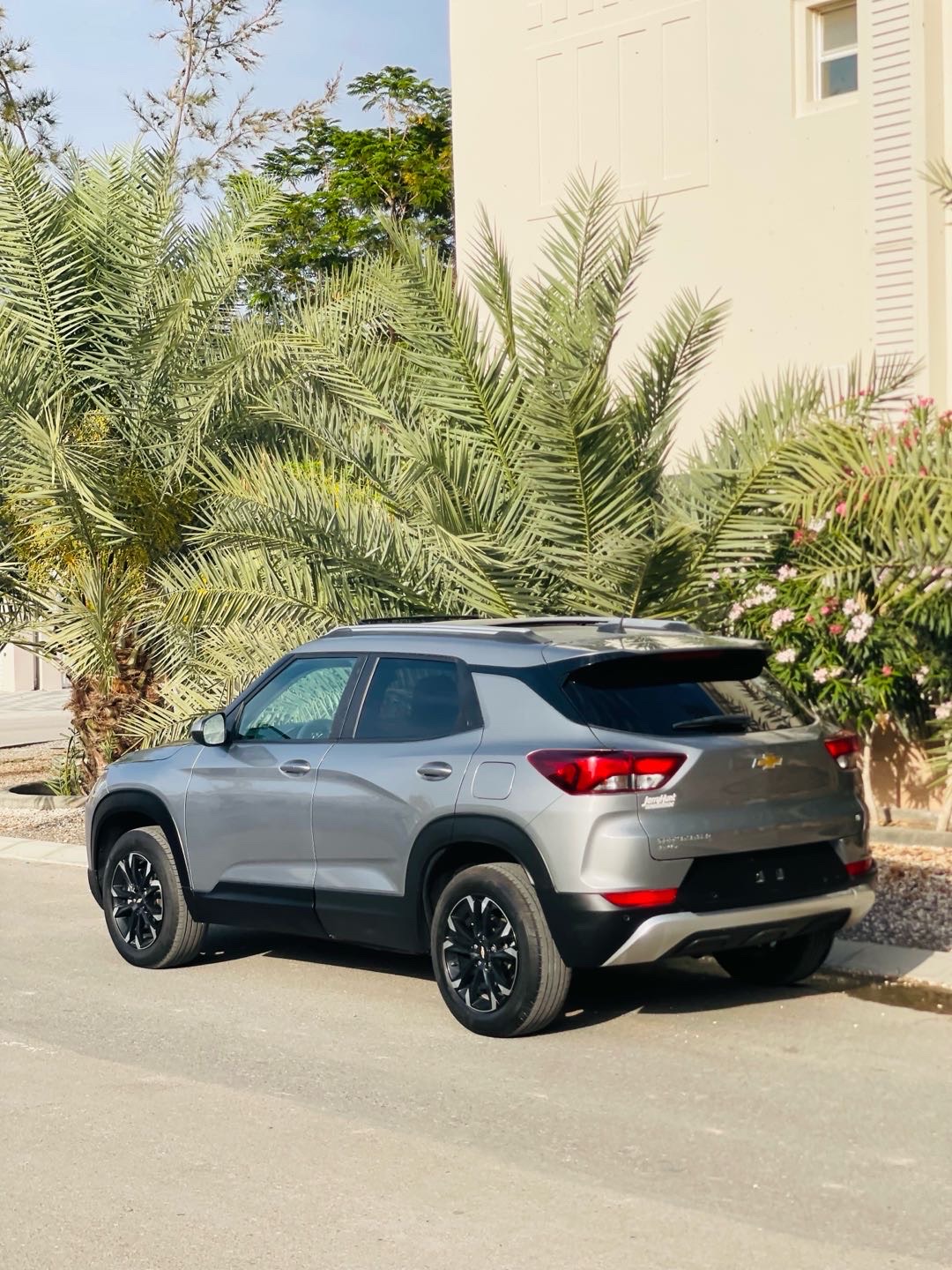 2023 Chevrolet Trax LS thumbnail 3