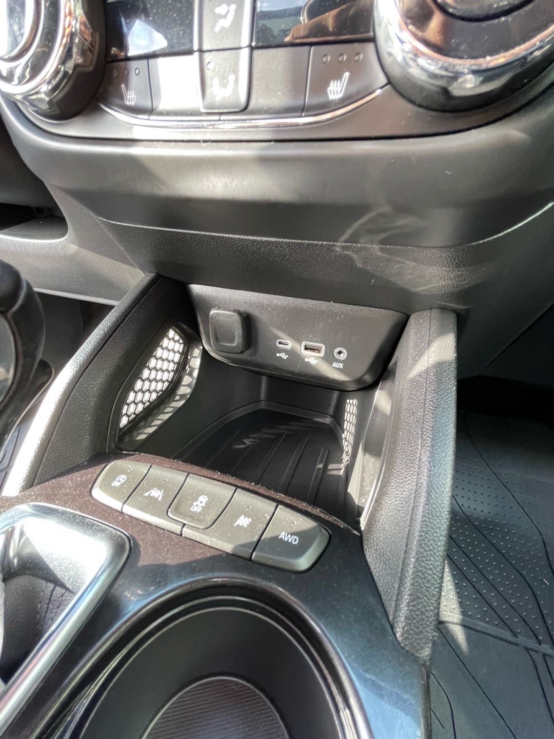 2023 Chevrolet Trax LS thumbnail 7