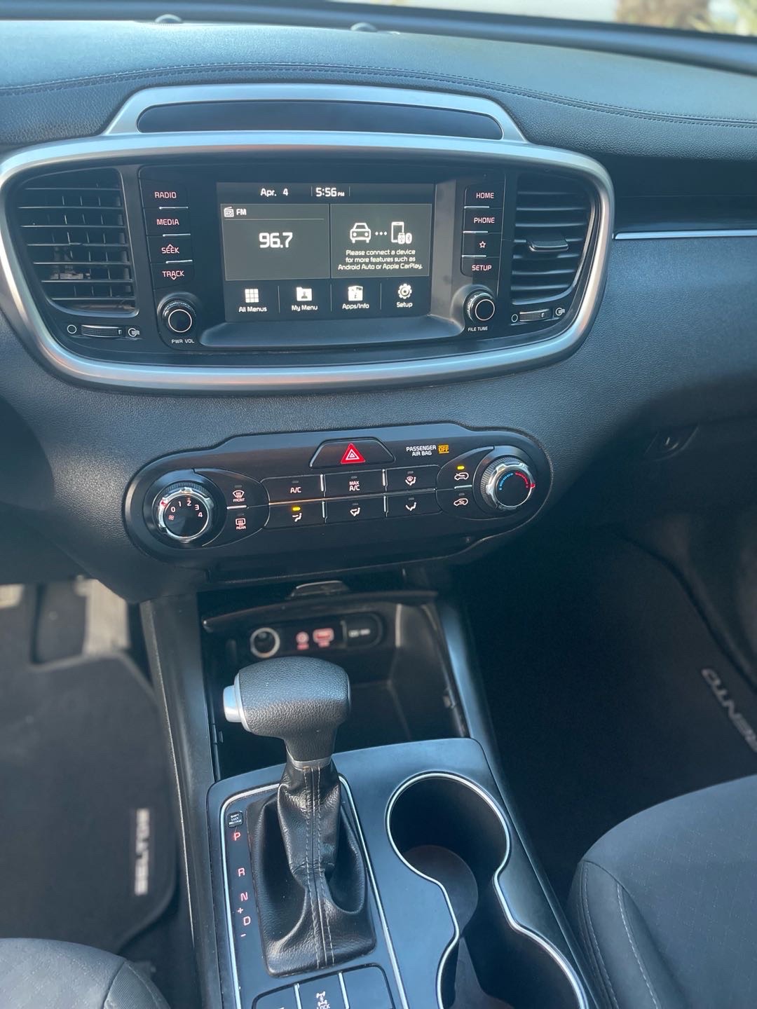 2020 Kia Sorento LX thumbnail 9