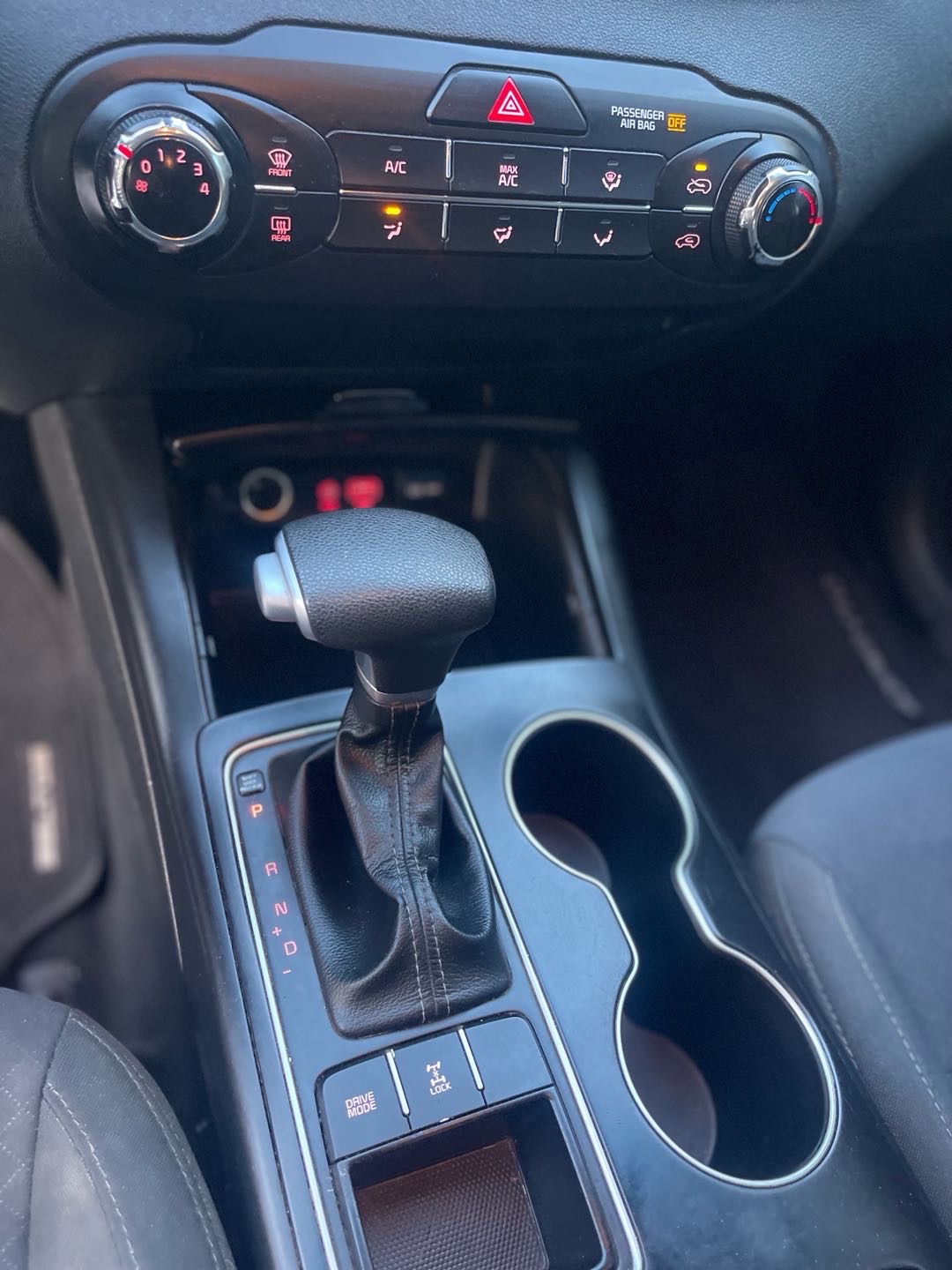 2020 Kia Sorento LX thumbnail 15
