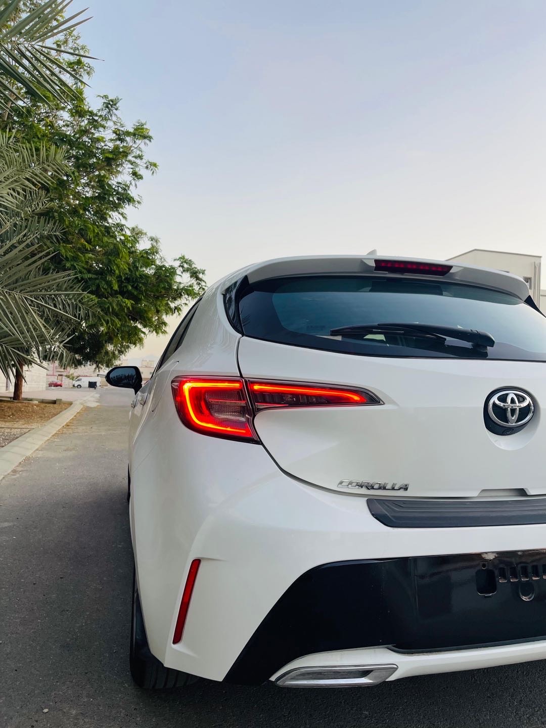 2020 Toyota Corolla SE thumbnail 7