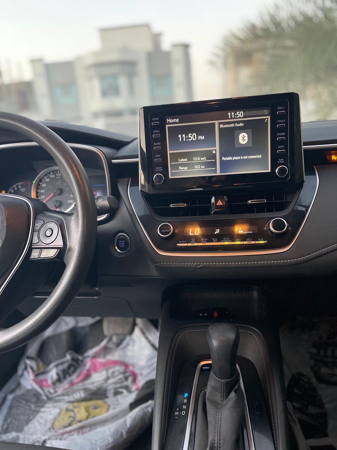 2020 Toyota Corolla SE thumbnail 11