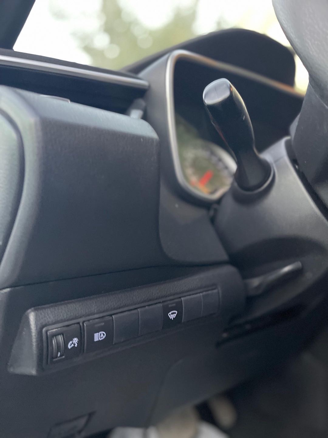 2020 Toyota Corolla SE thumbnail 13