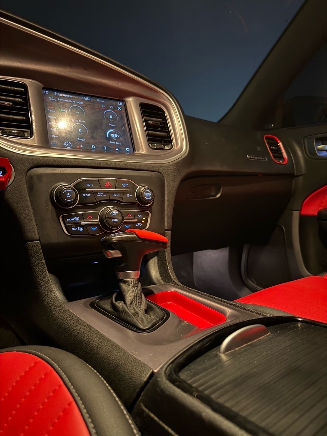 2019 Dodge Charger GT thumbnail 15