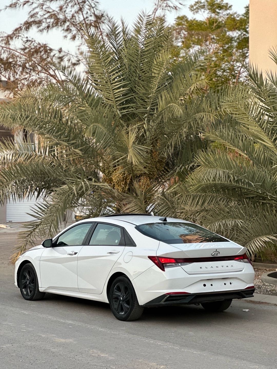 2021 Hyundai Elantra SEL Convenience thumbnail 3