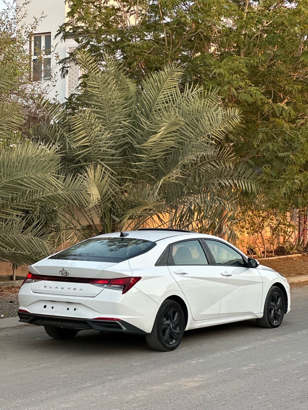 2021 Hyundai Elantra SEL Convenience thumbnail 4