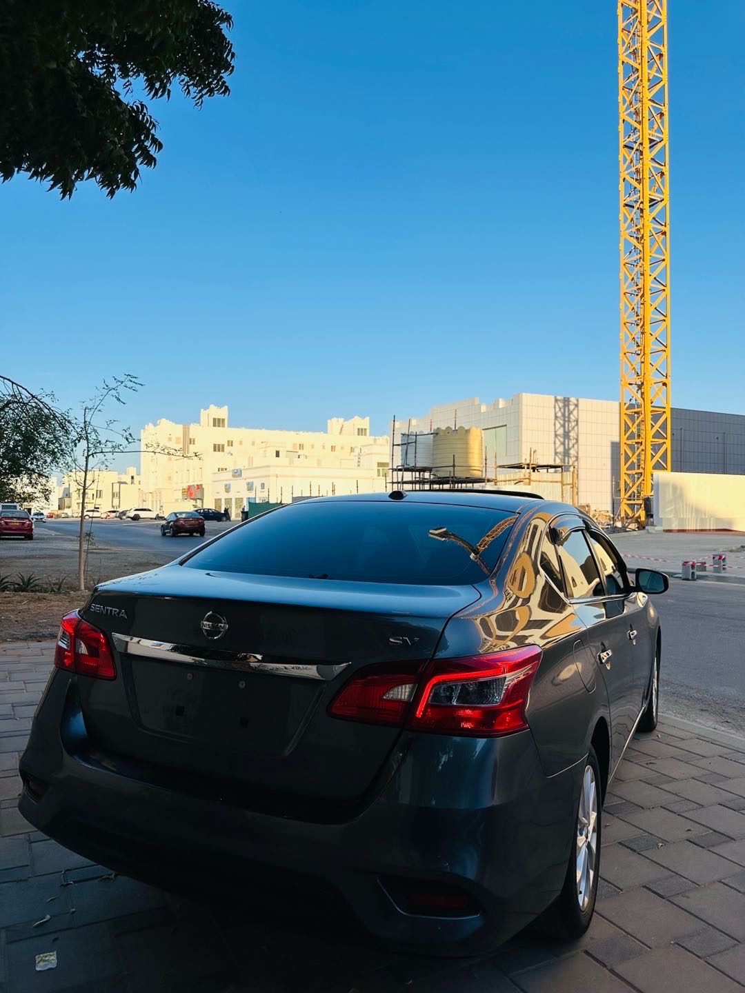 2019 Nissan Sentra SL thumbnail 2