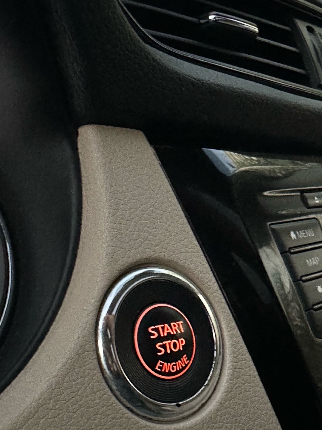 2019 Nissan Rogue SL thumbnail 13
