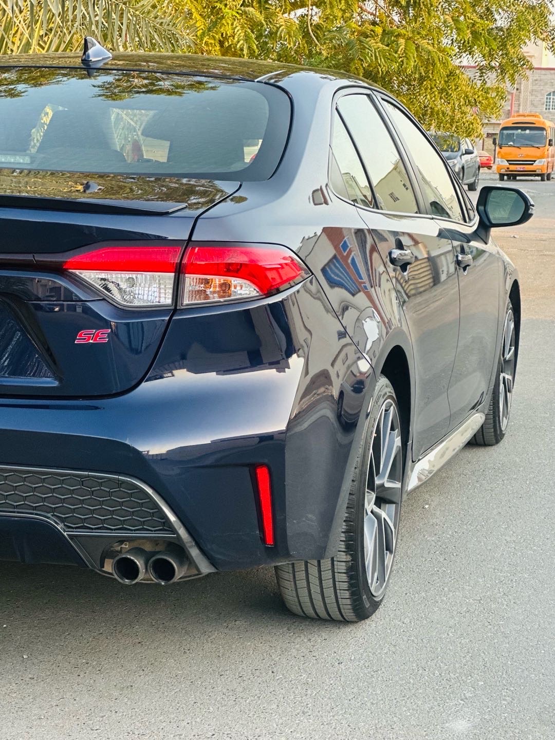 2020 Toyota Corolla SE thumbnail 6