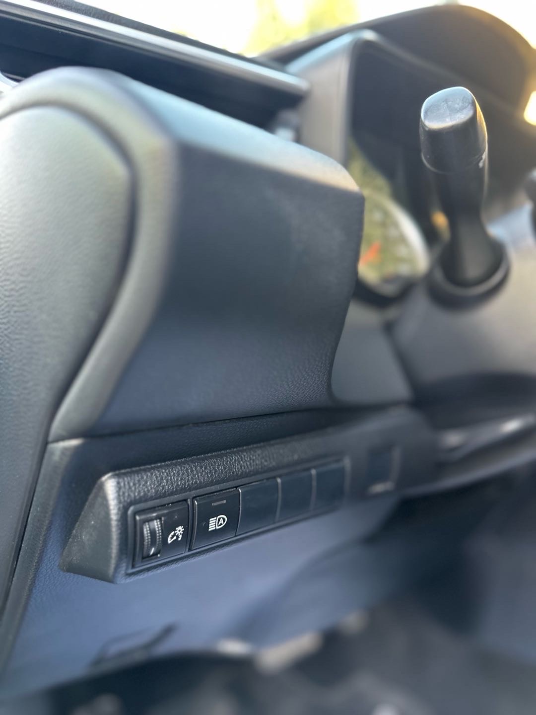2020 Toyota Corolla SE thumbnail 9