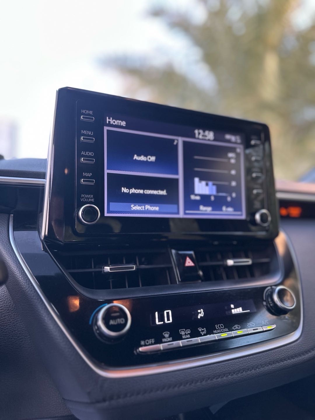 2020 Toyota Corolla SE thumbnail 10