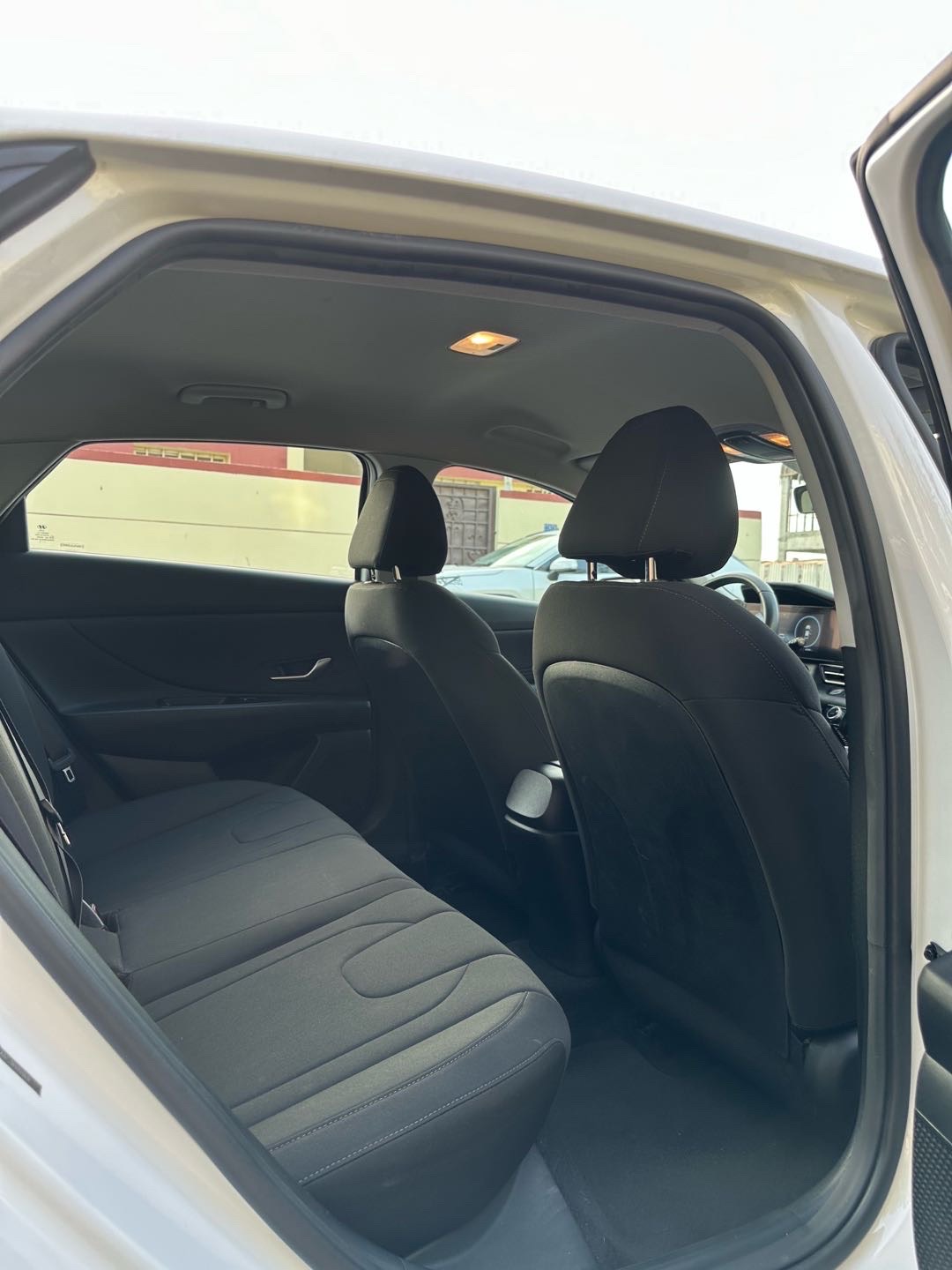 2023 Hyundai Elantra SEL Convenience thumbnail 12
