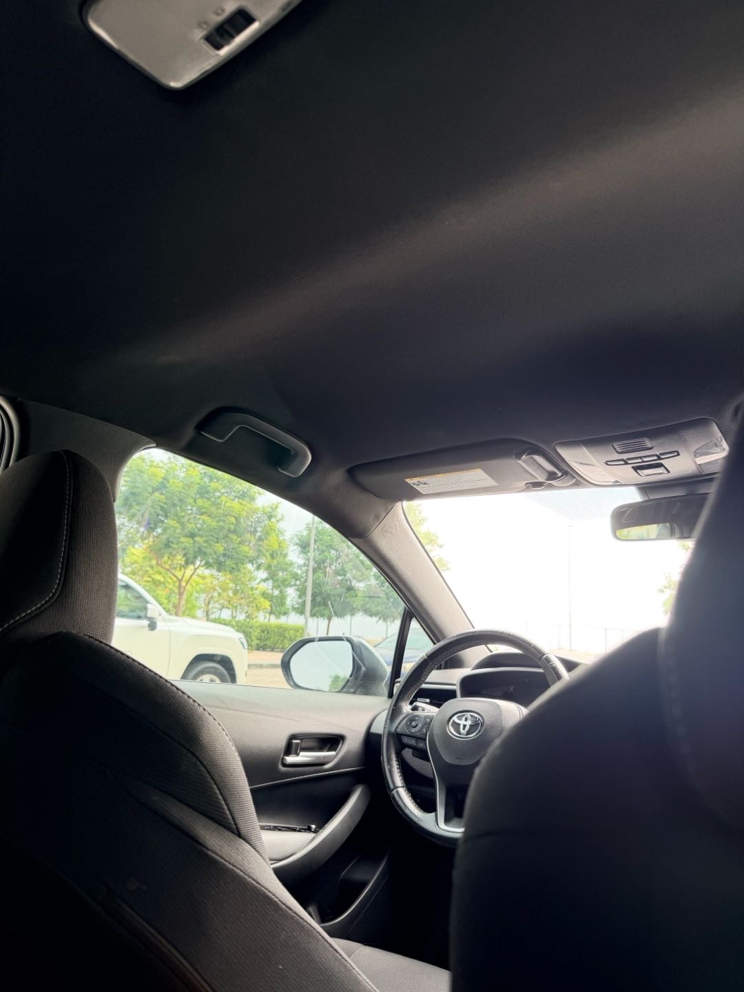 2019 Toyota Corolla SE thumbnail 13