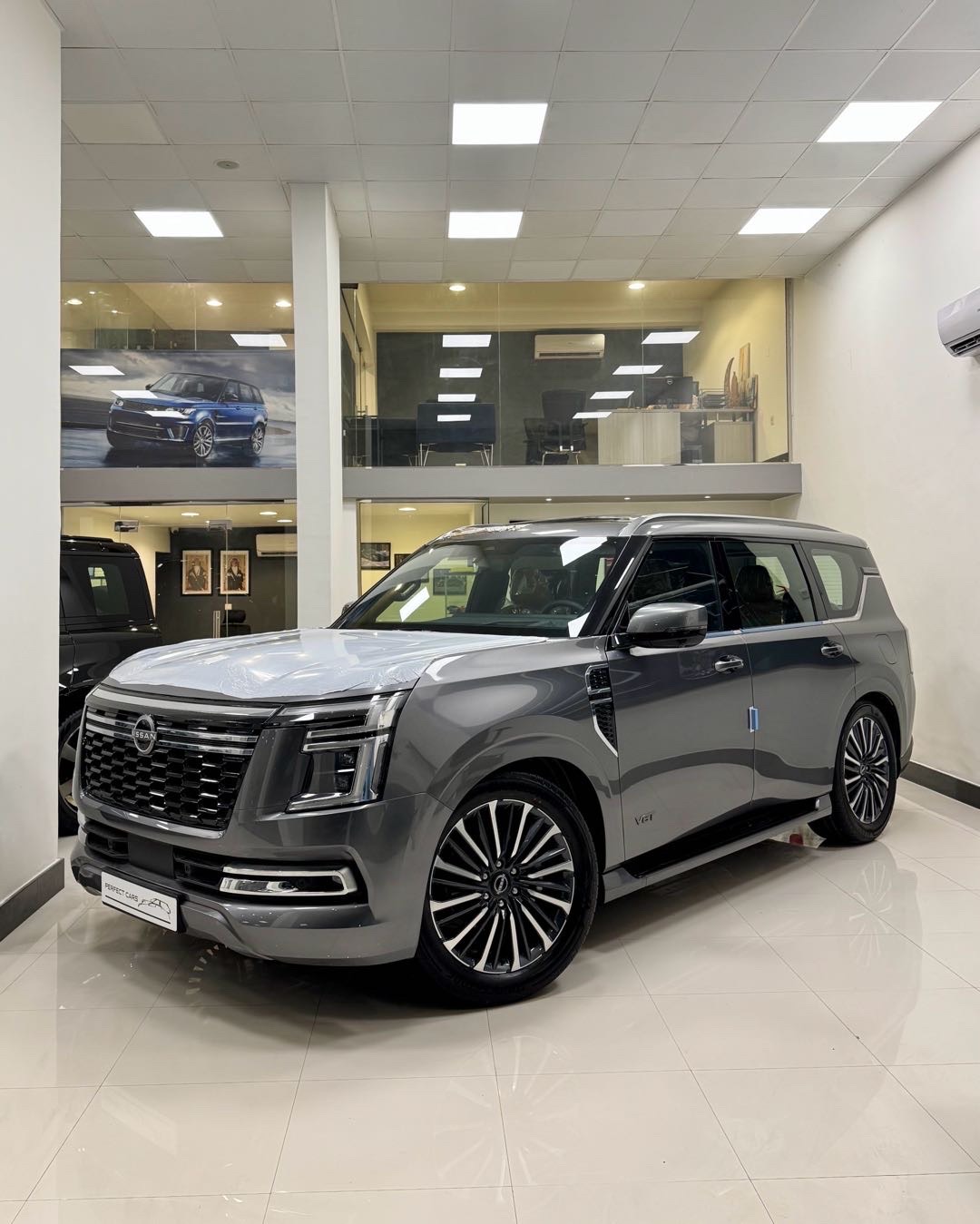 2026 Nissan Patrol Platinum thumbnail 5