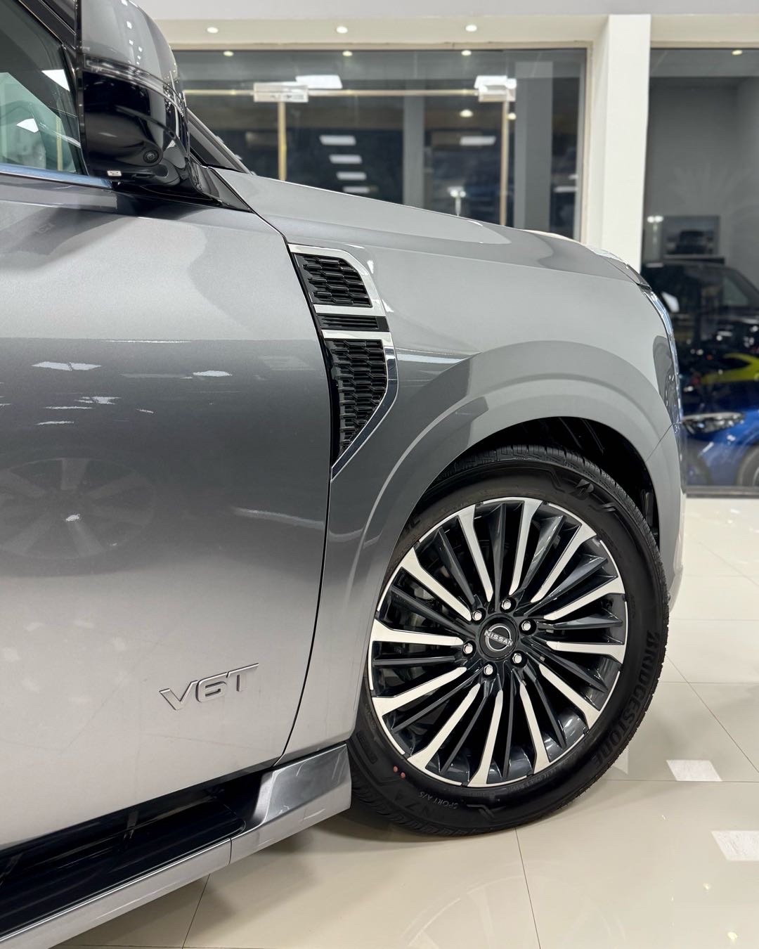 2026 Nissan Patrol Platinum thumbnail 8